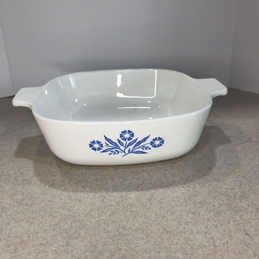 Vintage Corning Ware Blue Cornflower Casserole Dish 1‎ Quart P-1-B- No Lid